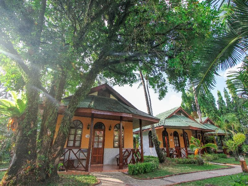 Eden Bungalow Resort 2