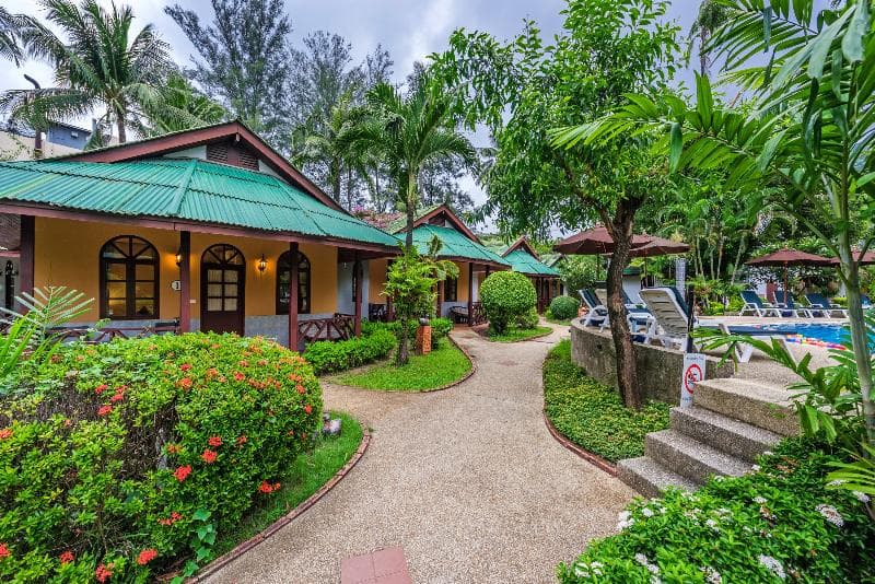 Eden Bungalow Resort 4