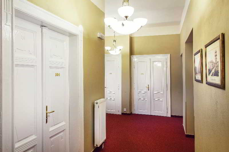 Hotel Taurus 5
