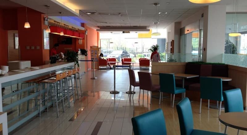 ibis Qingdao Ningxia Road 4