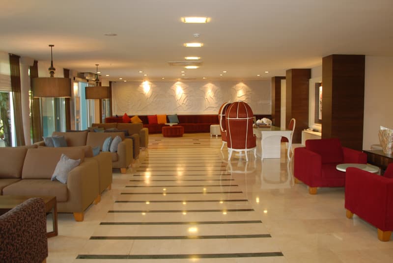 Palmeras Beach Hotel 4
