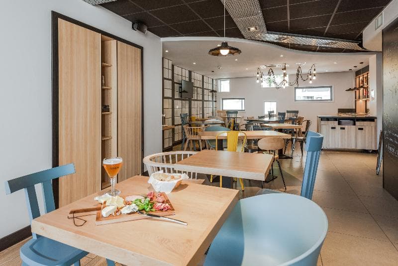 Hotel Campanile Chartres Centre Gare 4
