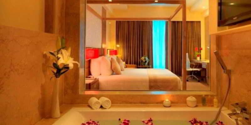 Radisson Blu Hotel Greater Noida 5
