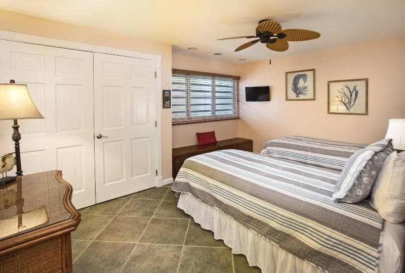 Secret Harbour Beach Resort 5
