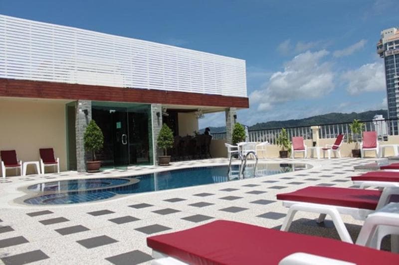 Patong Hemingways Hotel main