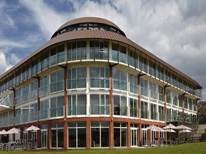 Lingfield Park Marriott Hotel & Country Club 2