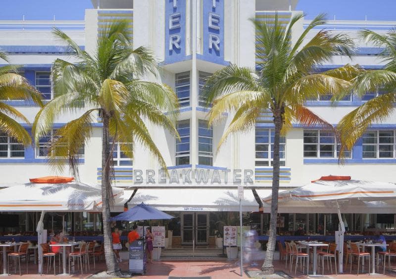 Hotel Breakwater South Beach 4