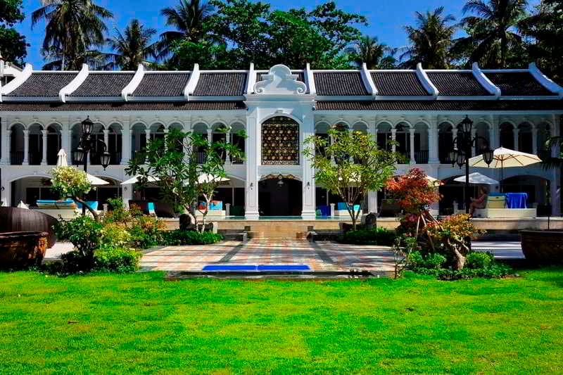 Racha Island Resort photo 1