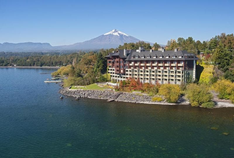 Park Lake Luxury Hotel main