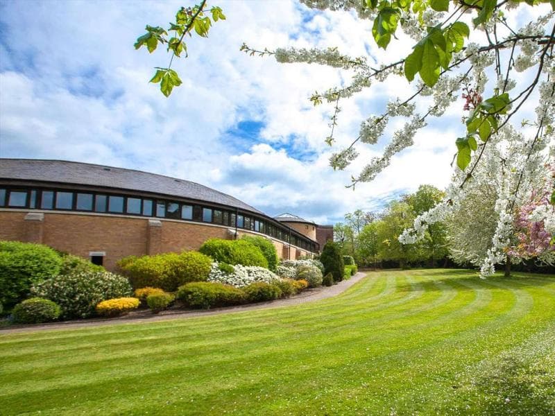London Chigwell Prince Regent Hotel, BW Signature Collection 4