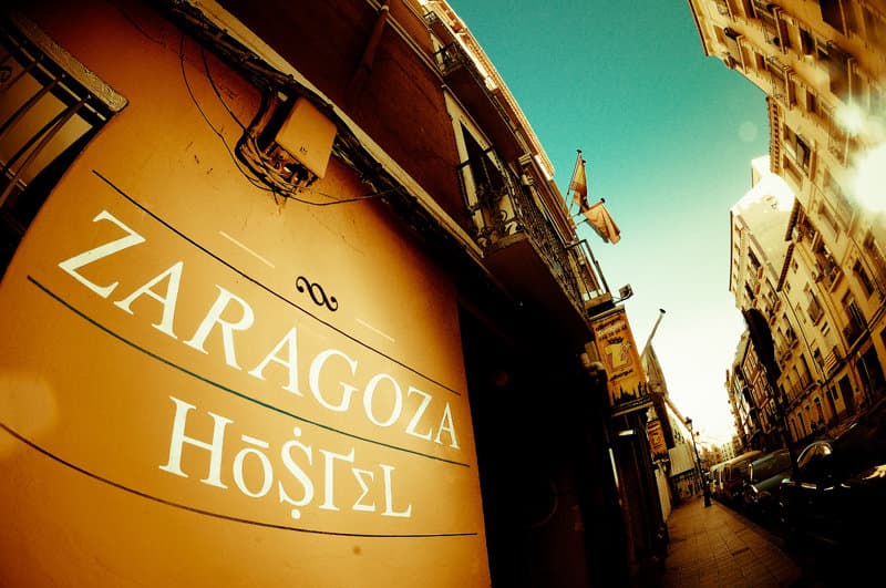 Be Zaragoza Hostel 4