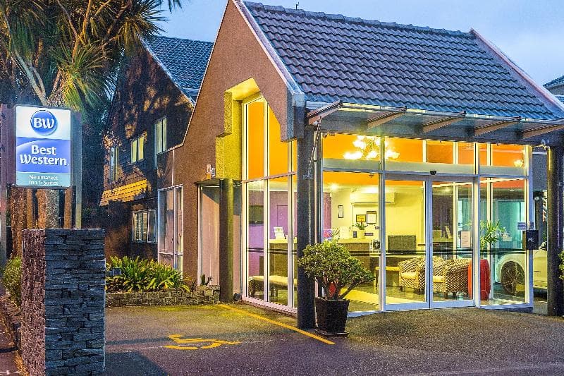 Best Western Newmarket Inn & Suites 5