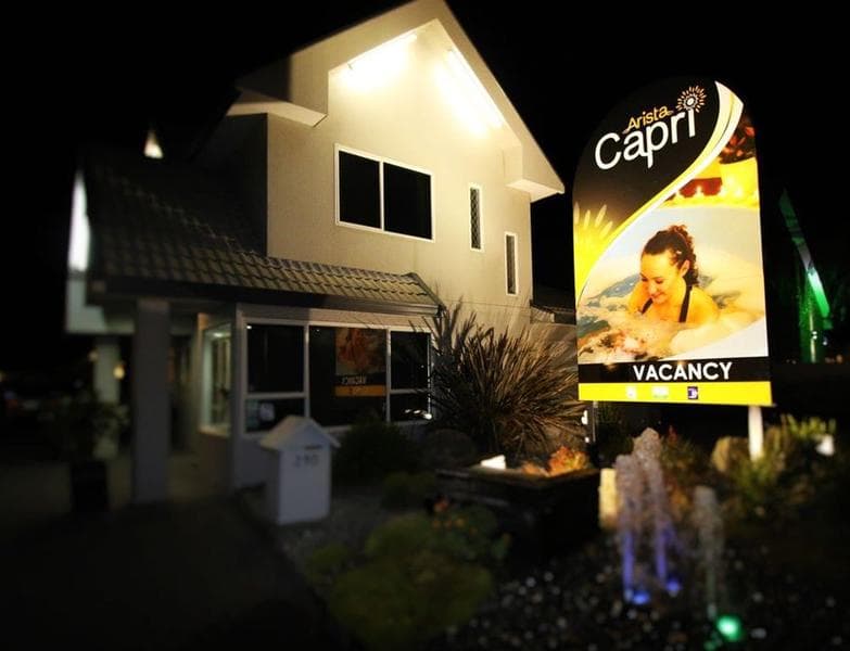 Capri on Fenton main