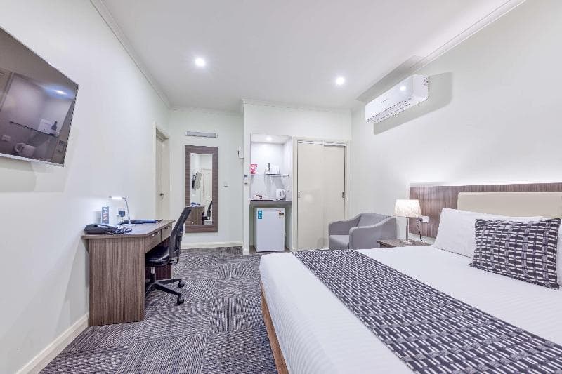 Best Western Airport Motel & Convention Centre 2