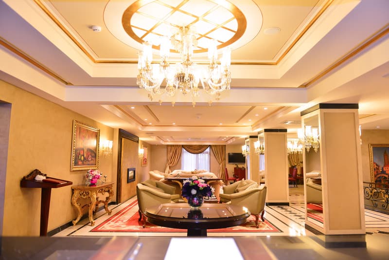 Lake Palace 3