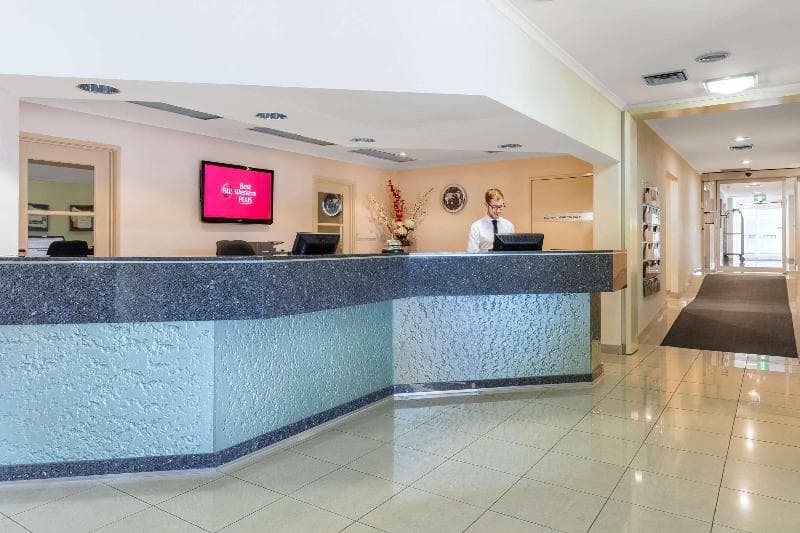 Garden City Hotel, Signature Collection 3