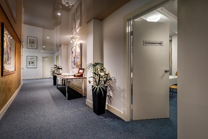 Best Western Plus Travel Inn Hotel 5