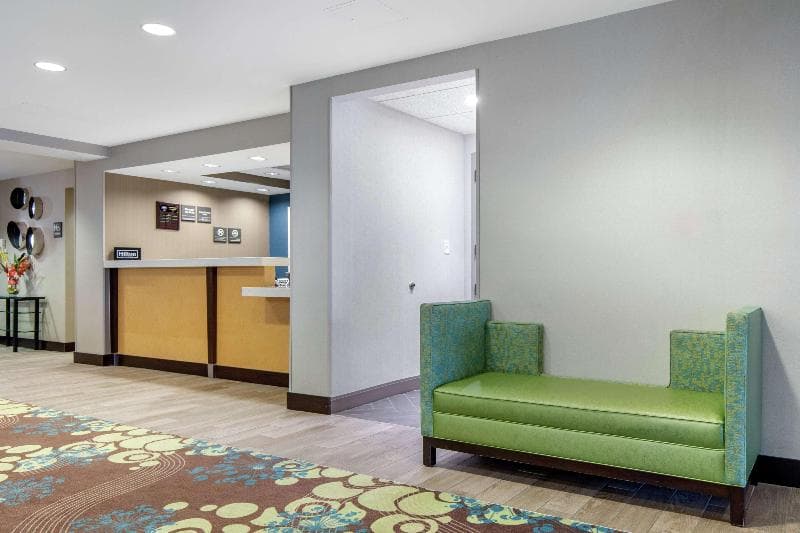Hampton Inn Mebane 2