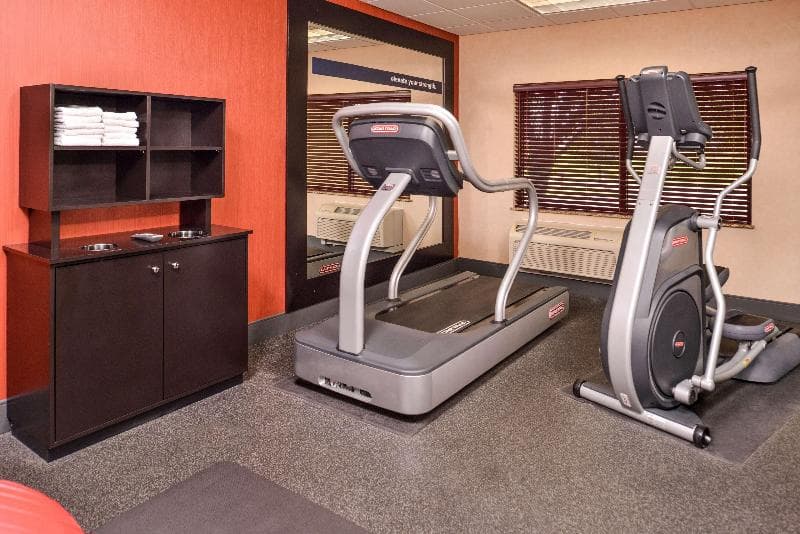 Hampton Inn York 2