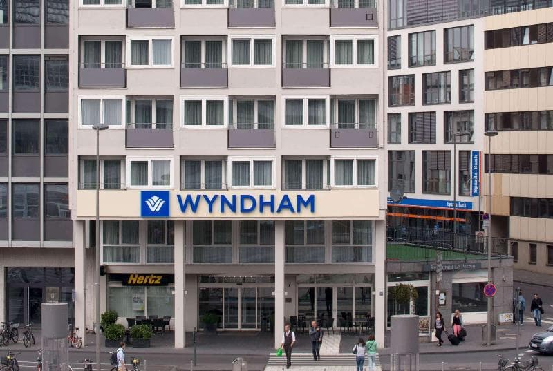 Wyndham Koeln photo 1