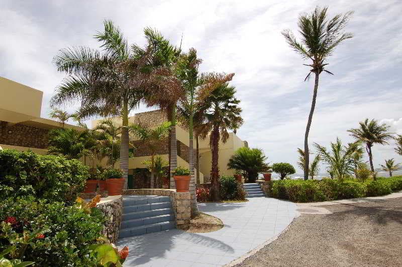 Palms at Pelican Cove photo 1