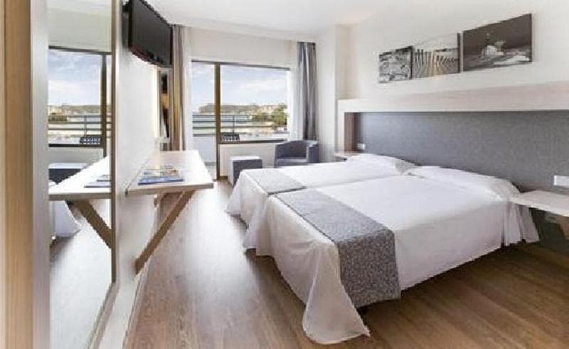 Hotel Vibra Beverly Playa 4