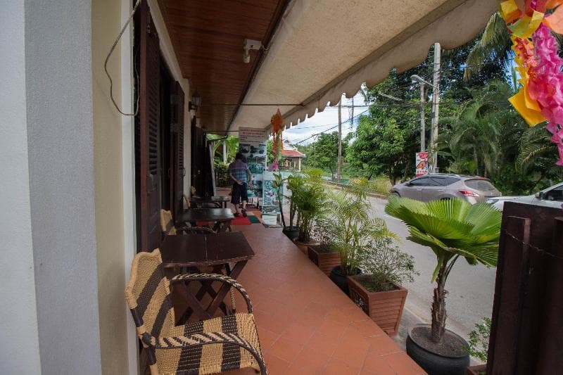 Villa Somphong main