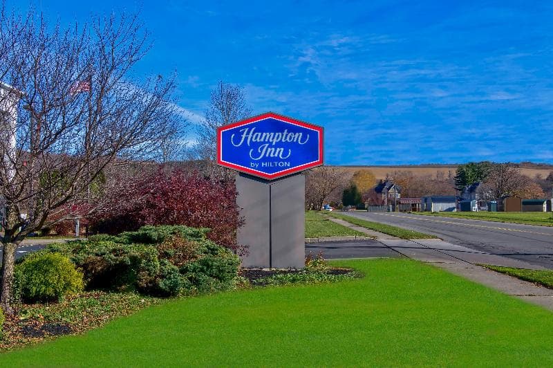 Hampton Inn Cortland 5
