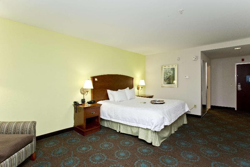 Hampton Inn Front Royal 3