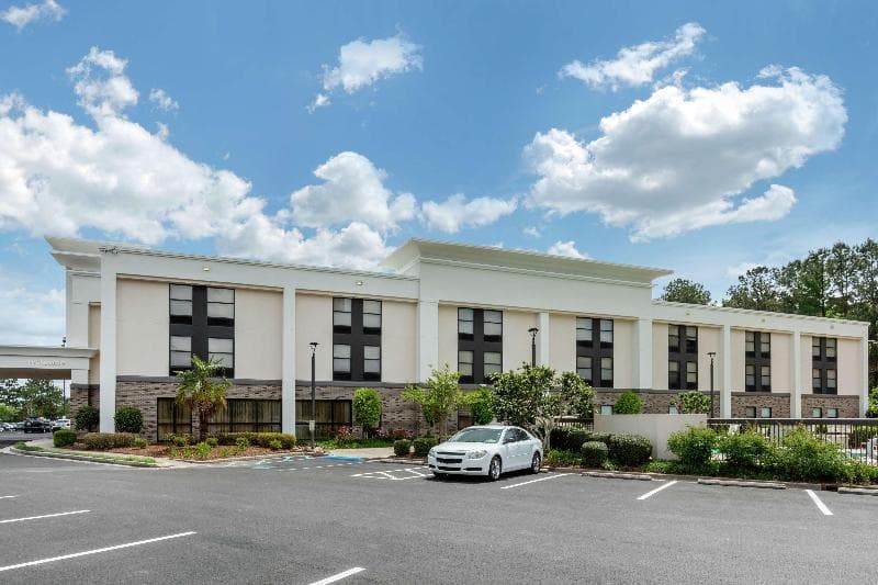 Hampton Inn Brookhaven 4
