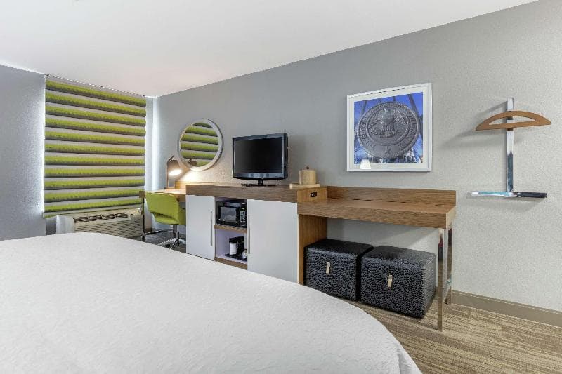 Hampton Inn Brookhaven 5