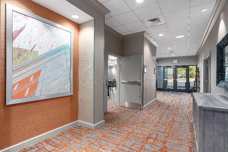 Hampton Inn Springfield photo 1