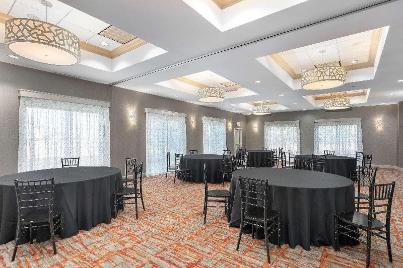 Hampton Inn Springfield 4