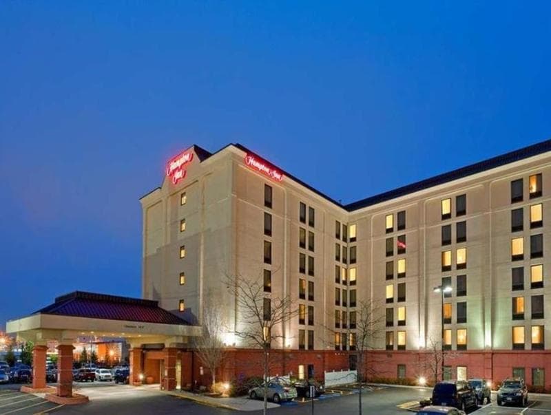 Hampton Inn Boston-Logan Airport photo 1