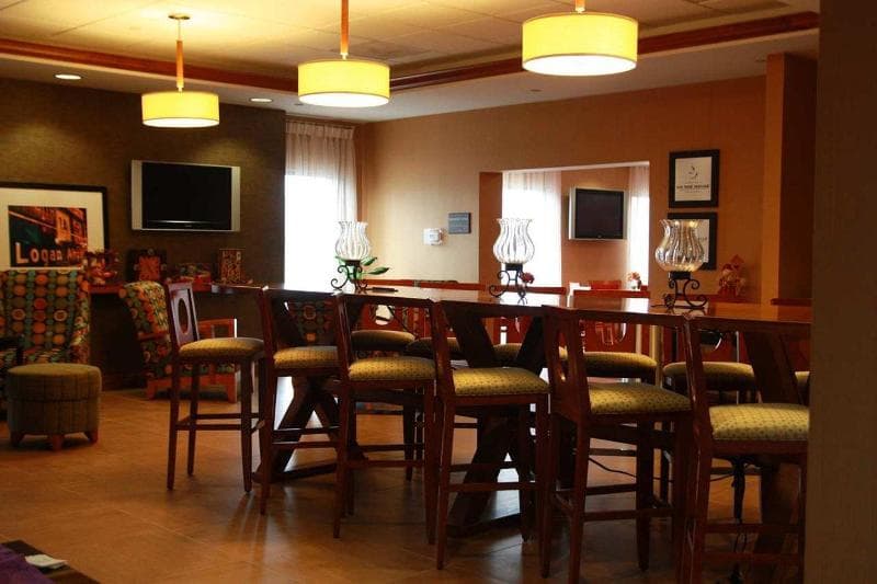 Hampton Inn Boston-Logan Airport 2
