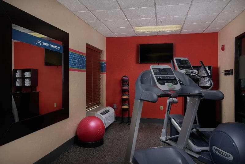 Hampton Inn Shrewsbury 2