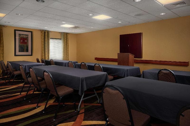 Hampton Inn Shrewsbury photo 1