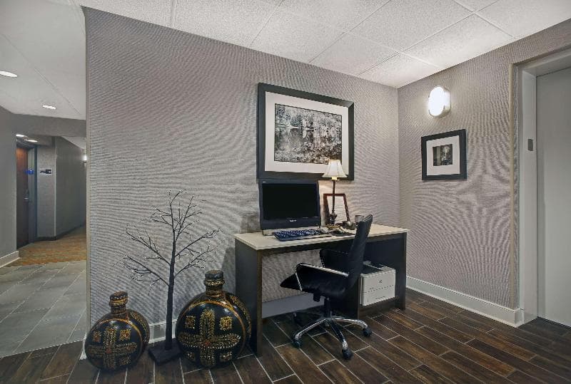 Hampton Inn Salisbury photo 1