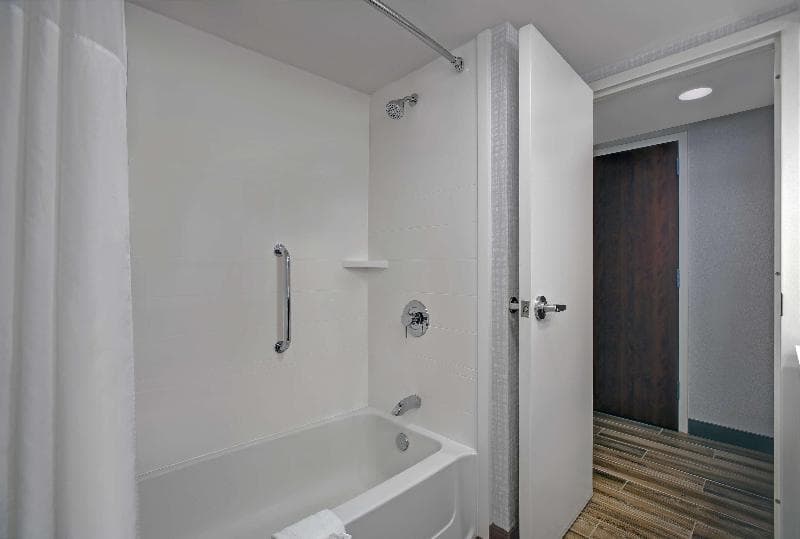 Hampton Inn Salisbury 2