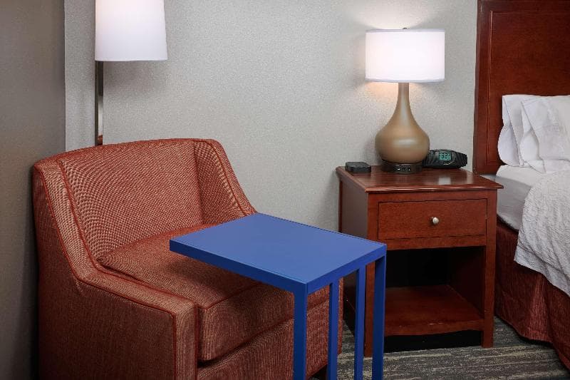 Hampton Inn and Suites Holly Springs 5