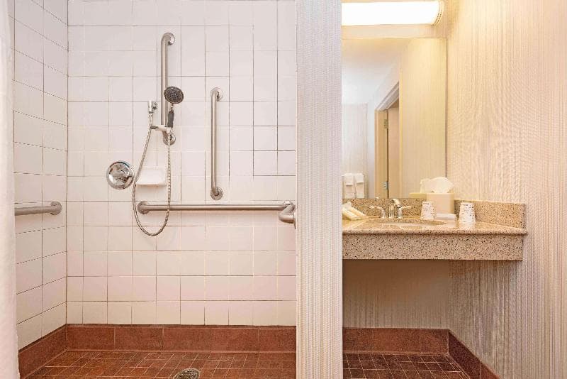 Hilton Garden Inn Bloomington 2
