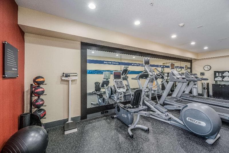 Hampton Inn Oakland-Hayward 2