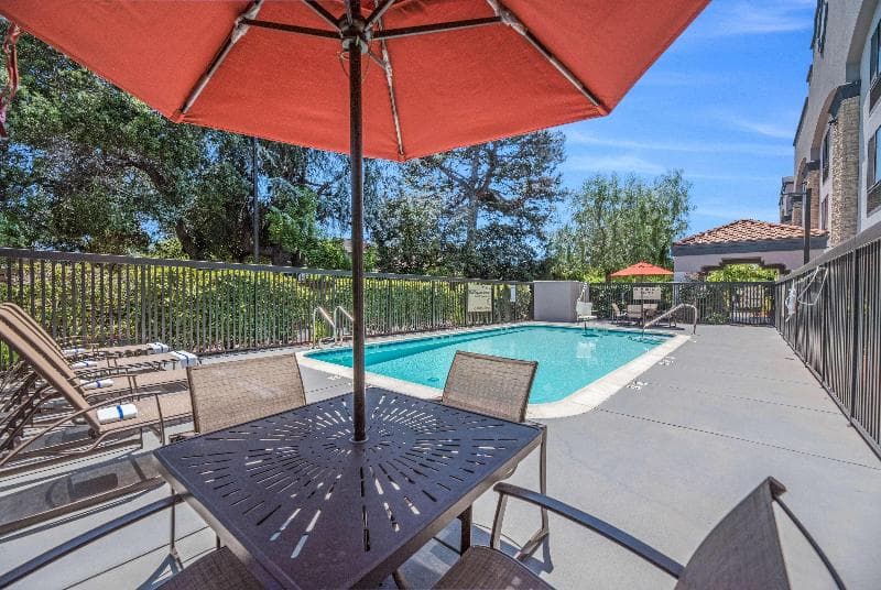 Hampton Inn Oakland-Hayward 5