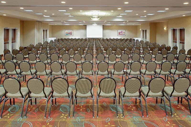 Hilton Garden Inn Chicago OHare Airport photo 1