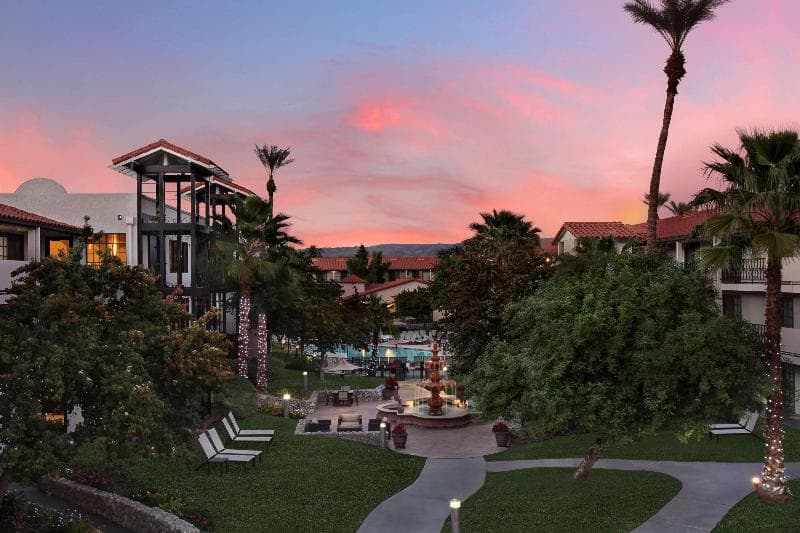 Embassy Suites by Hilton Palm Desert 2