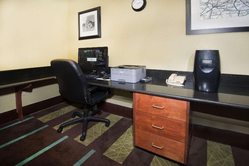 Hampton Inn & Suites Wilson I-95 photo 1