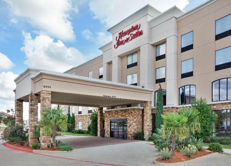 Hampton Inn & Suites Fort Worth/Forest Hill 3