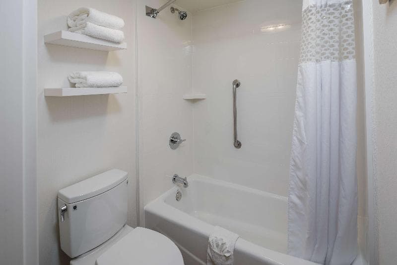 Hampton Inn San Francisco-Airport 5