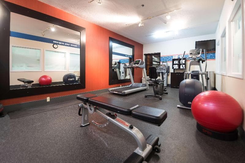 Hampton Inn Tiffin 2