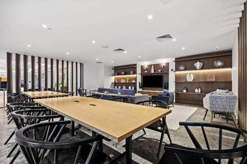DoubleTree by Hilton New York JFK Airport 4